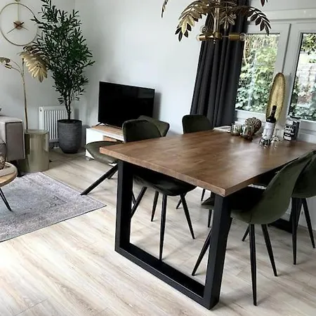 Boslodge Word Blij * Putten